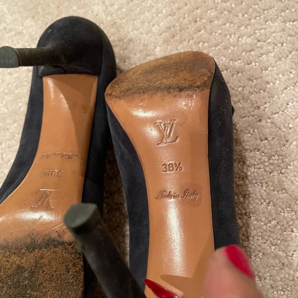 Authentic Louis Vuitton pump - Picture 3 of 4